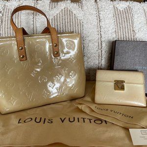 Vernis Reade & matching wallet